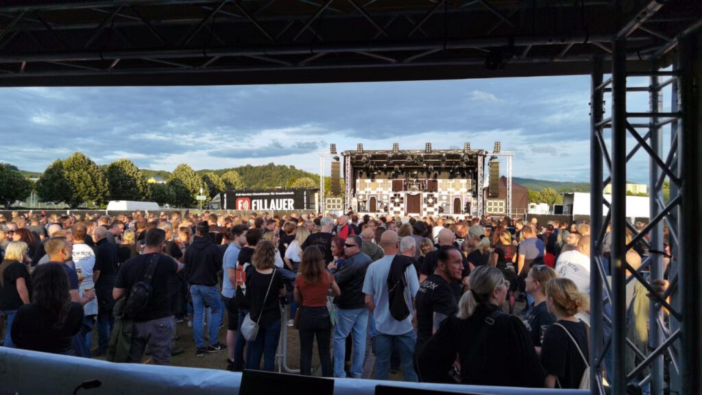 ws-audio_filauer_veranstaltung_Technik_messe_buehne_konzert_visuelle_planung_Fillauer_Event_location_background_light_buehne